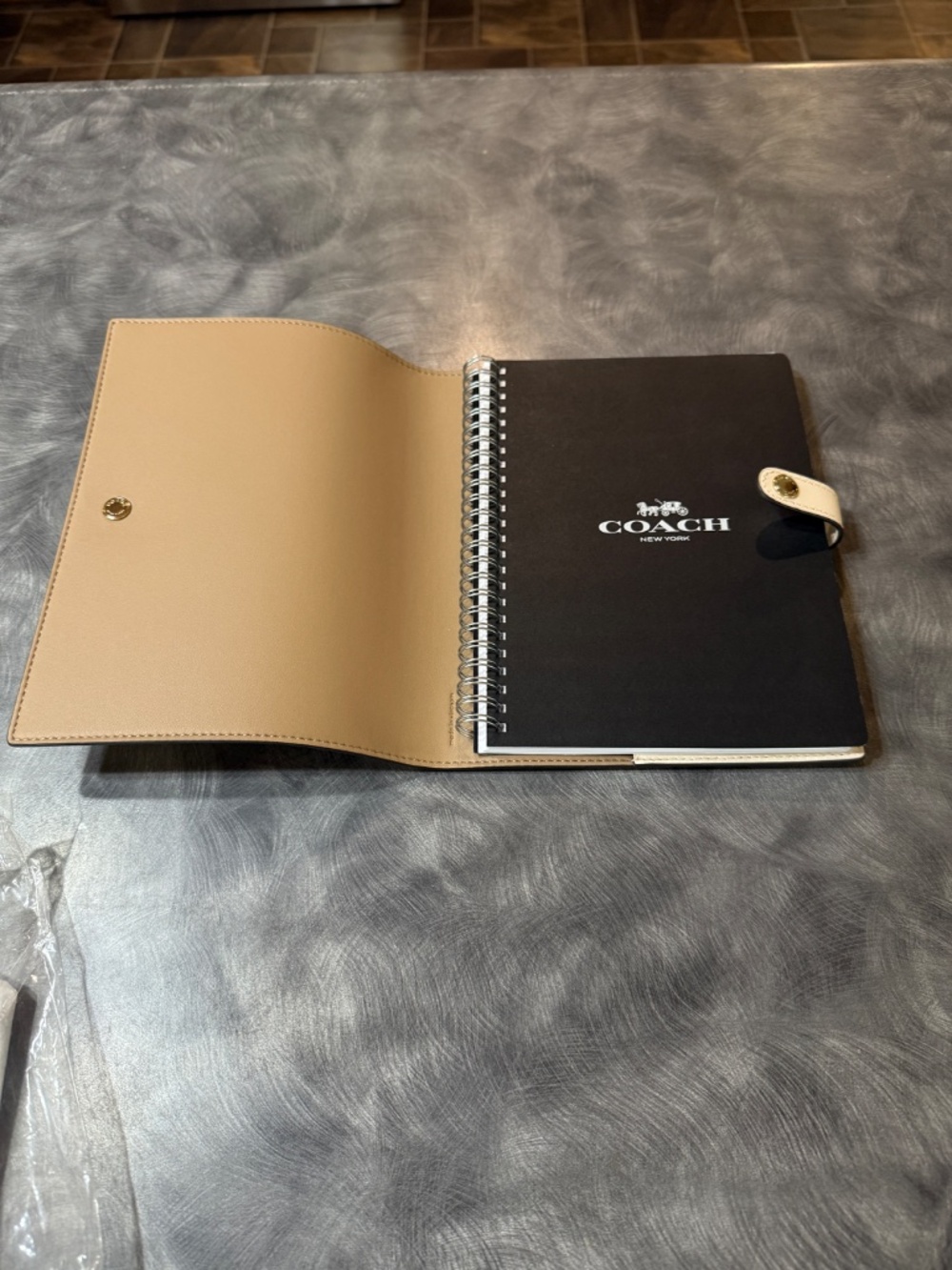 Coach Signature Chalk Notebook j - Picture 3 of 4